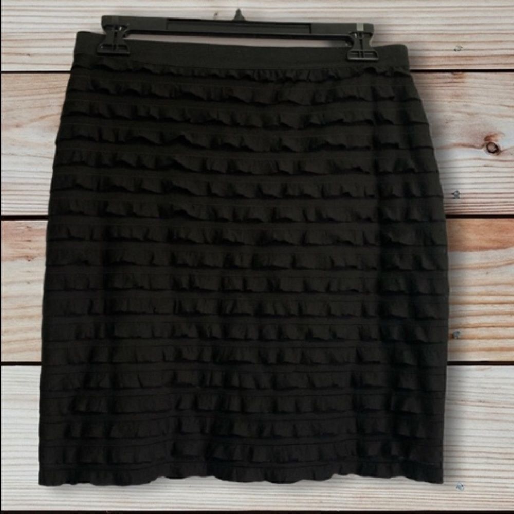 🎄Banana Republic Ruffled Mini Skirt